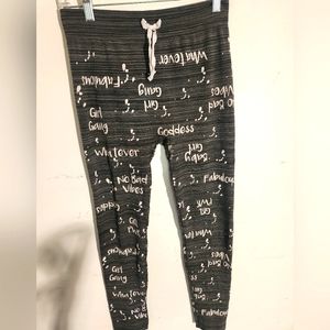 Oppa womens leggings size Large